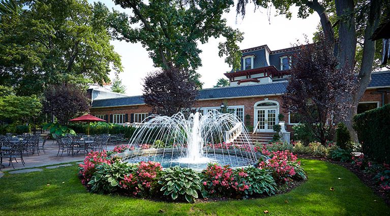 Westbury Manor