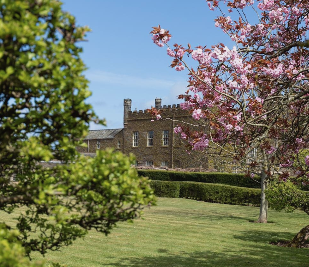 Sneaton Castle
