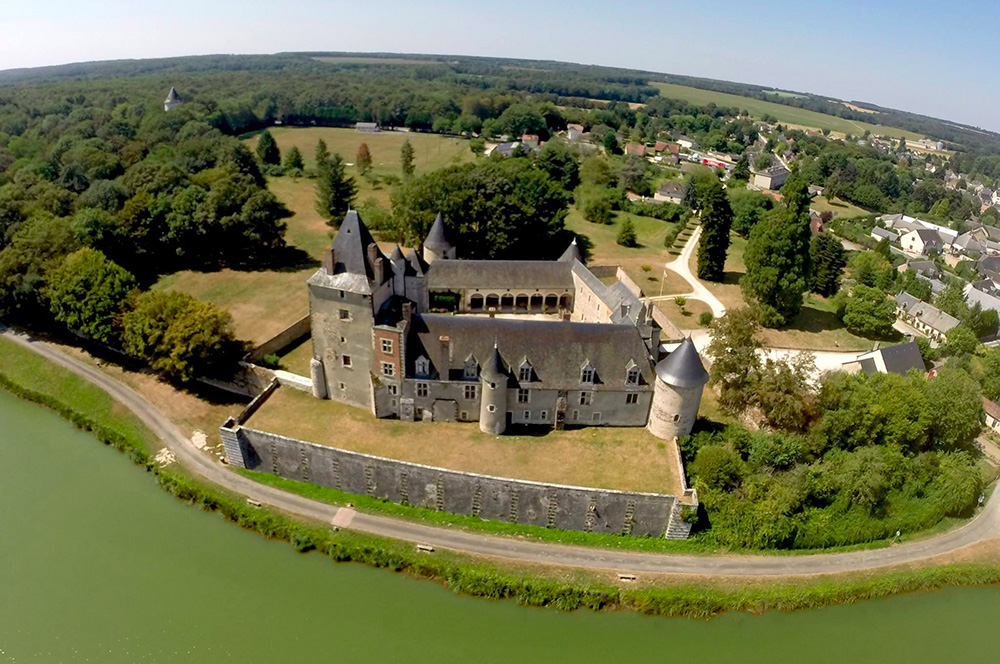 Château de La Chapelle d'Angillon