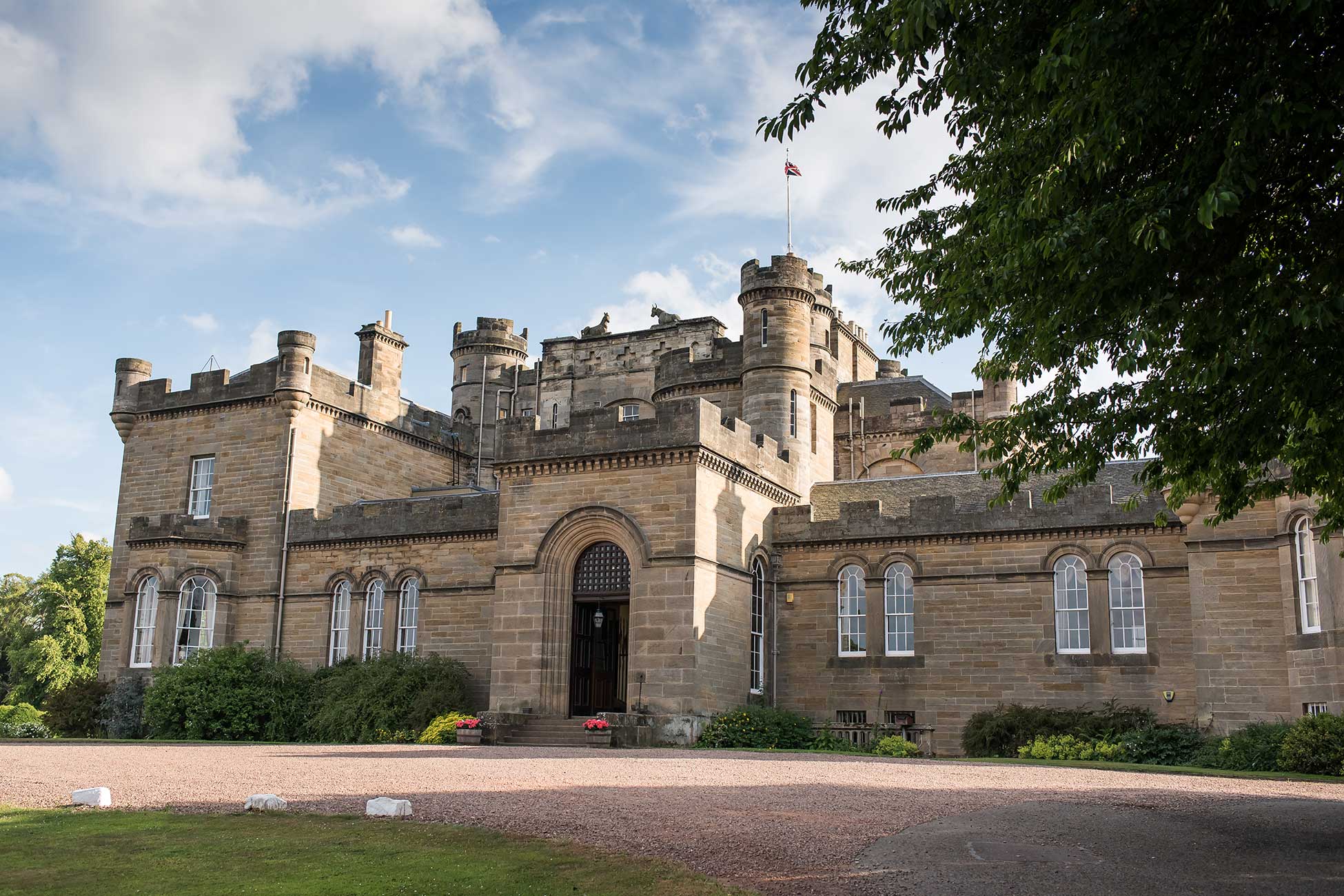 Oxenfoord Castle