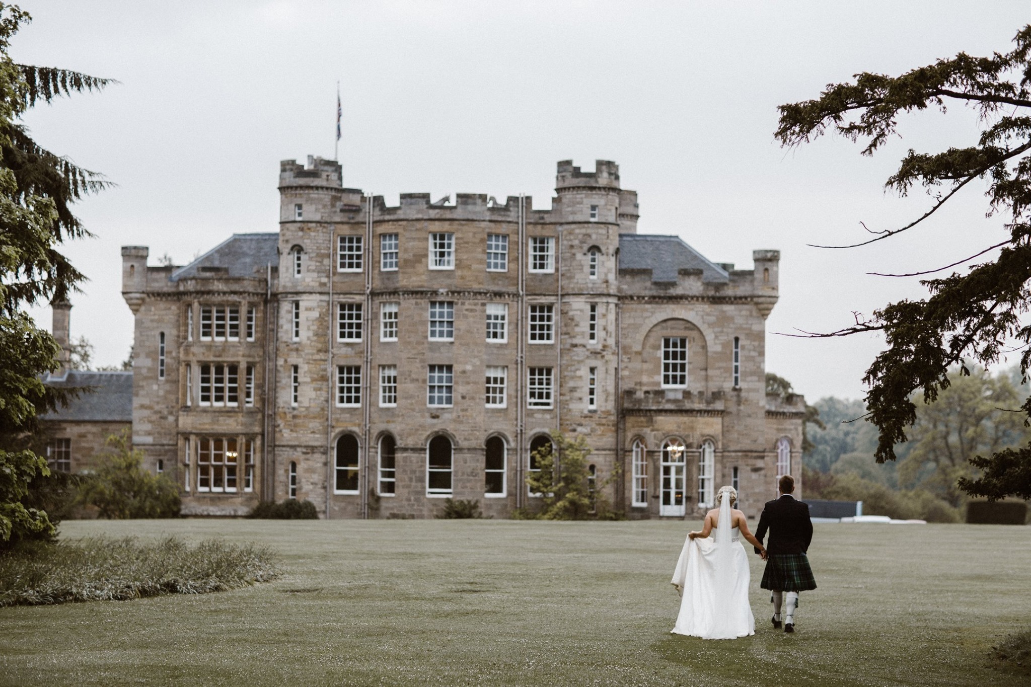 Oxenfoord Castle