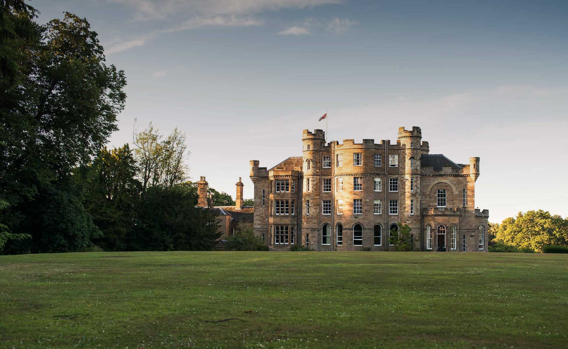 Oxenfoord Castle