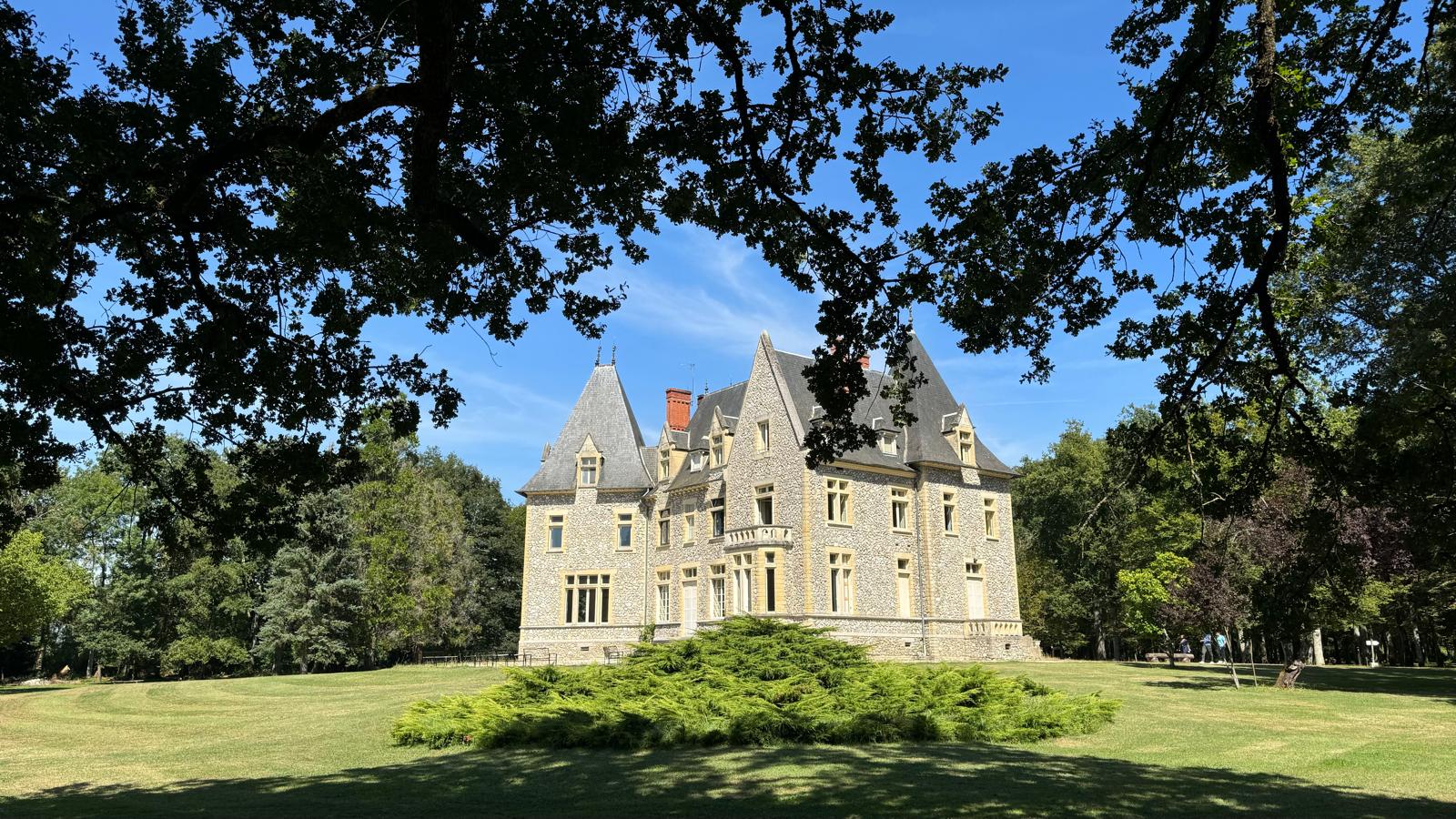 Château De La Vernée