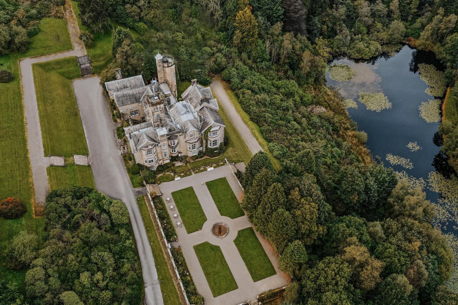 Auchen Castle