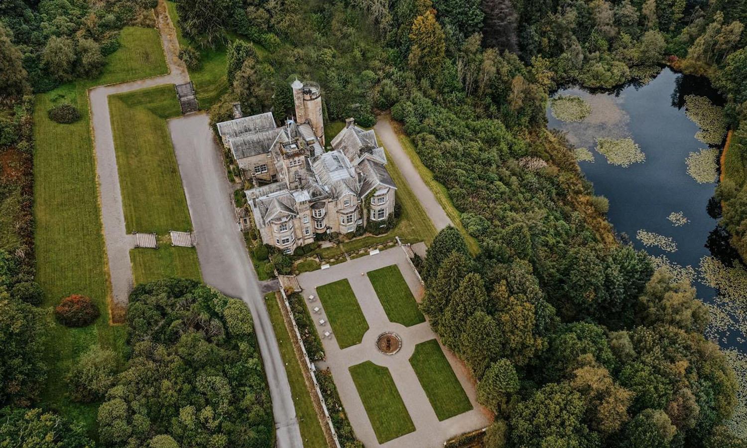Auchen Castle
