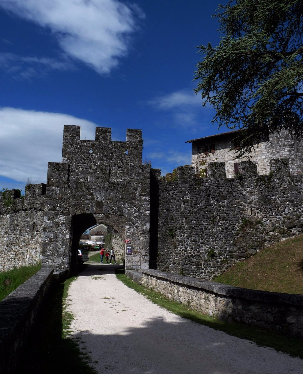Castello d'Arcano Superiore