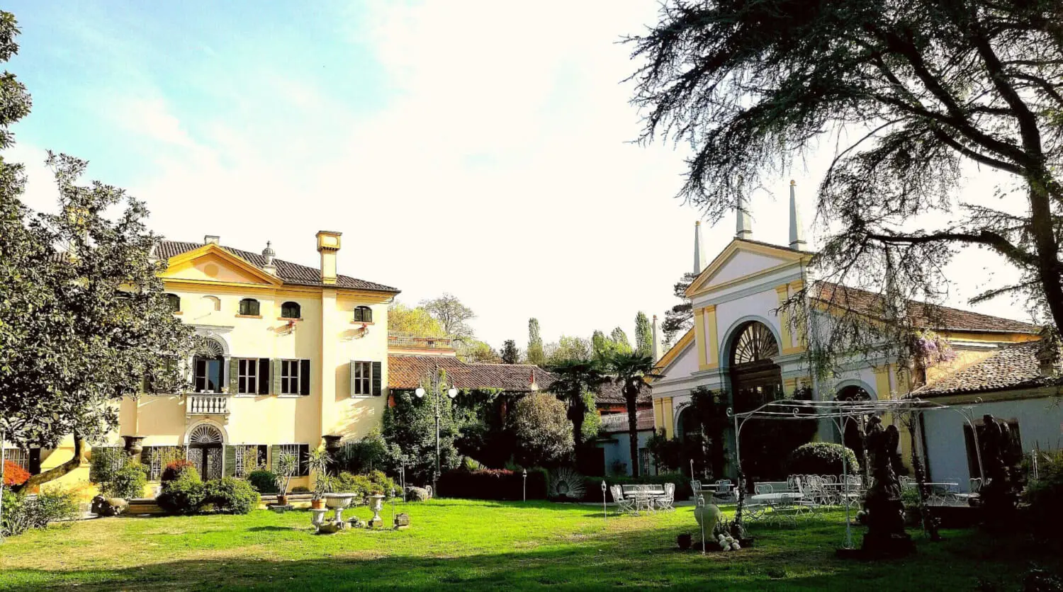 VILLA SELMI