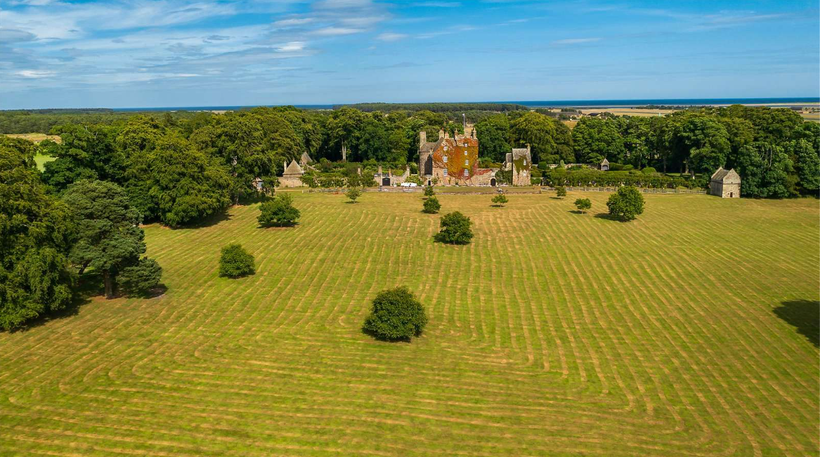 Earlshall Castle