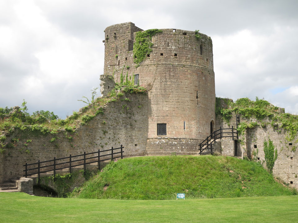 Caldicot Castle