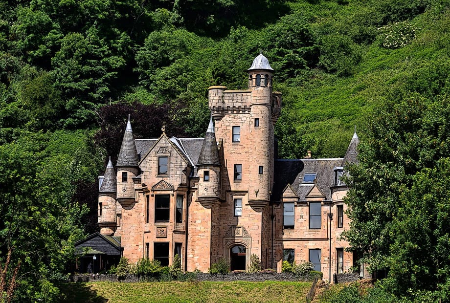 Broomhall Castle Restaurant & Hotel