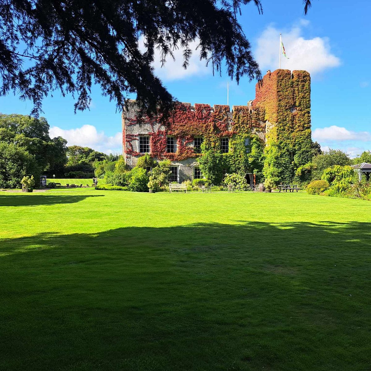 Fonmon Castle