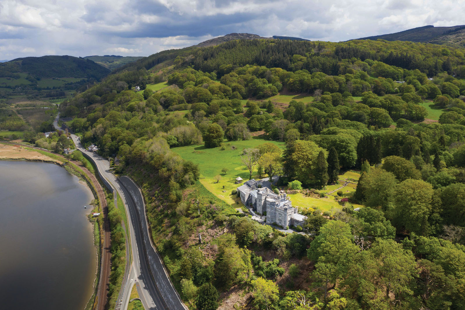 Glandyfi Castle